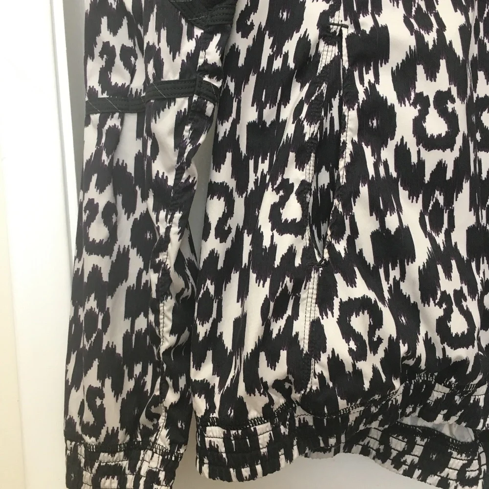 Lululemon Willpower 1/2 Zip Pullover Jacket Sprinkler Ikat EUC - Picture 7 of 12